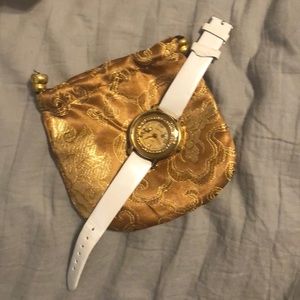 $3/30 Beautiful White with gold bling watch!!